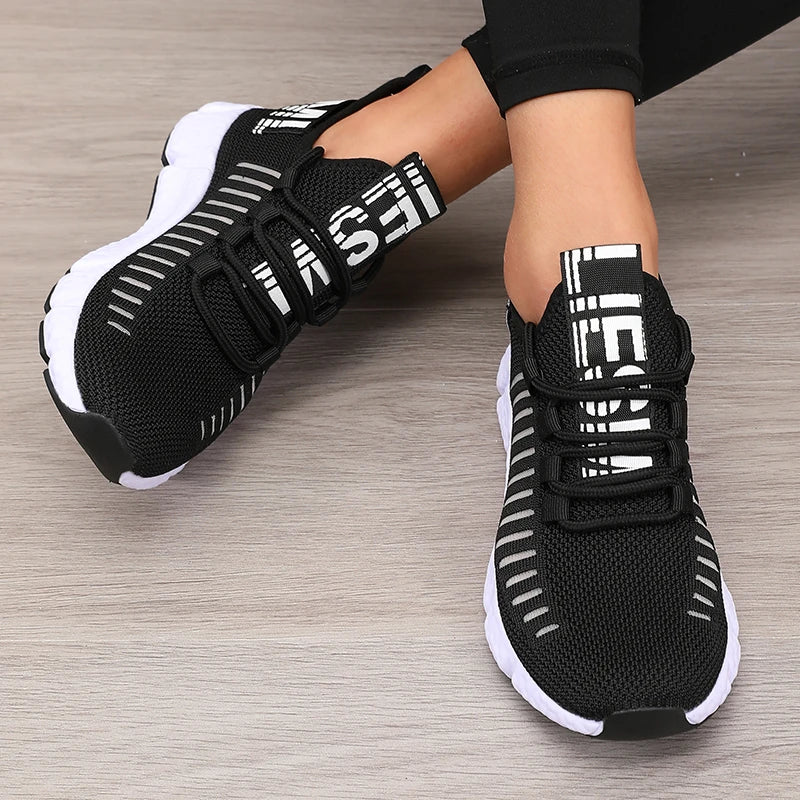 Scarpe sportive da donna Mesh Leggero Suola morbida Cinturino da jogging Traspirante Moda Sport Walking Scarpe basse da tennis casual per uomo