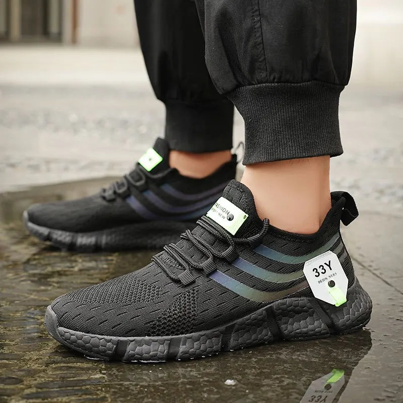 Scarpe sportive casual da uomo Sneakers leggere e traspiranti Scarpe da corsa nere in mesh per esterni Scarpe da passeggio per tennis da jogging atletiche
