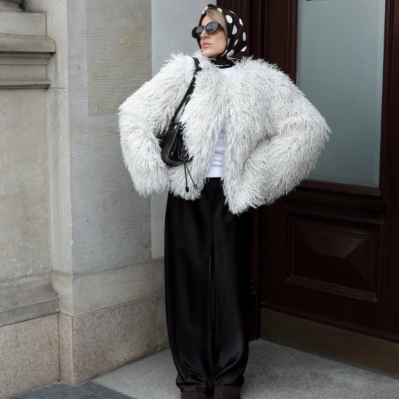TARUXY Cappotto Di Pelliccia Sintetica Donna Inverno 2025 Caldo Design Lusso Street Style Giacca Breve