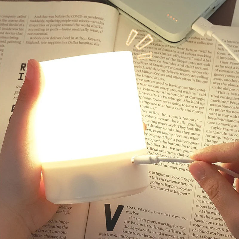 Luci notturne a LED da comodino Ricarica dimmerabile Lampade da notte da tavolo Camera da letto Illuminazione da comodino Decorazione Lampade da tavolo a LED da lettura touch
