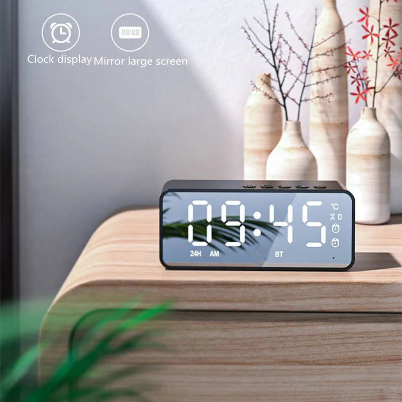 Sveglia Radio FM Con Altoparlante Bluetooth Subwoofer Portatile Con Lampada Integrata E Suono Wireless