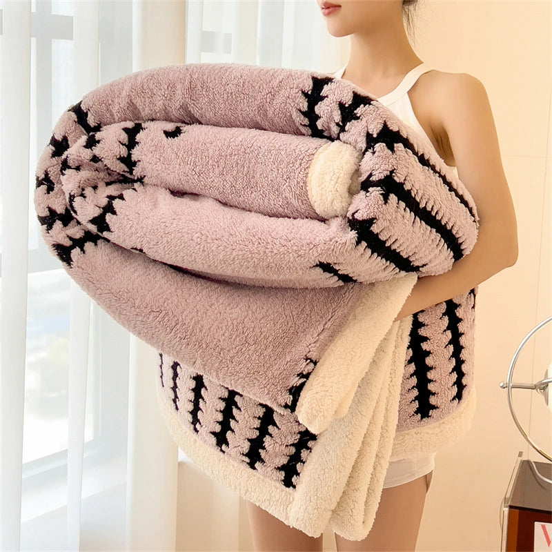 Coperta In Flanella Morbida Multifunzionale Queen Size Antistatica Portatile Per Pisolino Confortevole Delicata