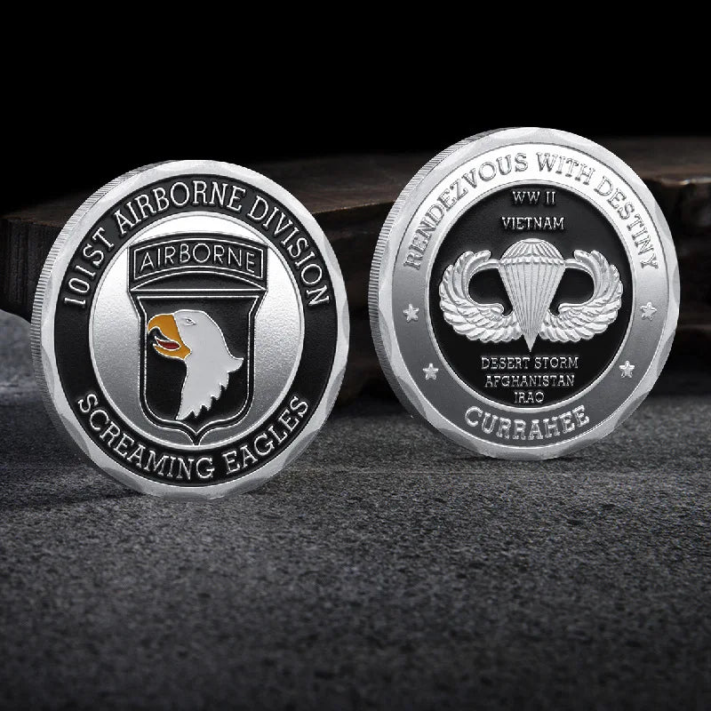 Moneta Commemorativa 101a Divisione Aviotrasportata Dell Esercito Degli Stati Uniti Placcata In Oro Con Aquila Urlante