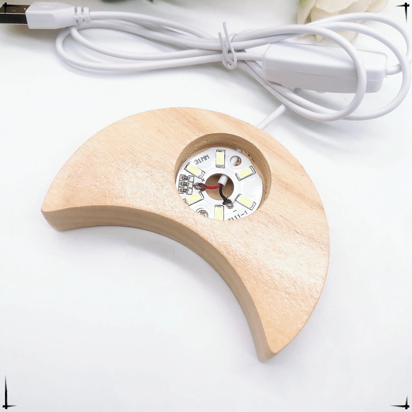 Luce Notturna LED In Legno A Forma Di Luna Con Supporto Per Sfera Di Cristallo E Base Per Lampada Da Notte