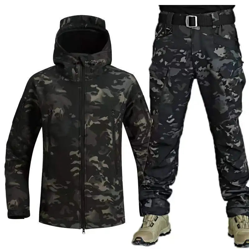 Completo Tattico Mimetico Uomo Giacca Impermeabile Con Cappuccio Zip Pantaloni Softshell Militari Tuta Invernale Pile