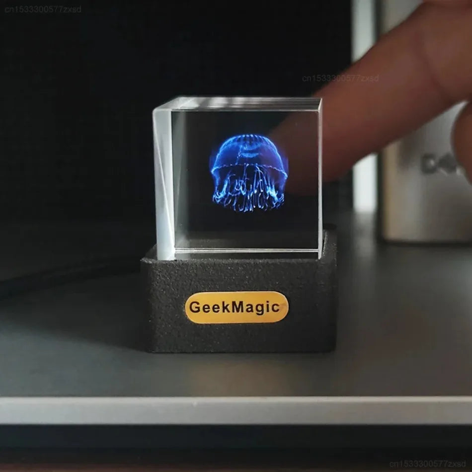 GeekMagic GifTV Crystal Cube Display Fotografico Stazione Meteorologica Intelligente Olografica Orologio Digitale Con Animazioni Regalo