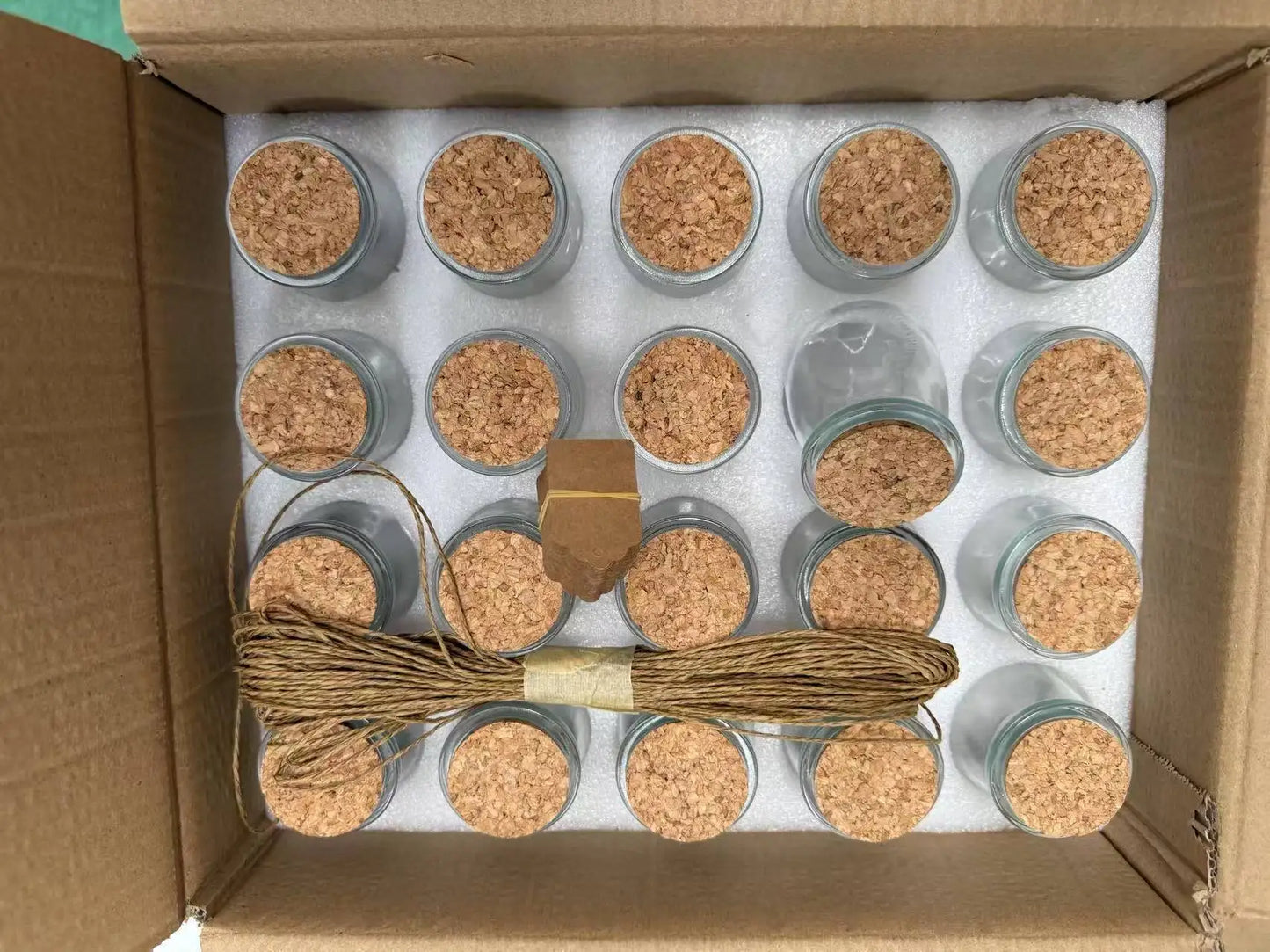 Bottiglie Di Vetro 100 Ml Sigillate Con Tappo In Legno E Corda Di Canapa Set Da 20 Pezzi Per Decorazioni Confetti
