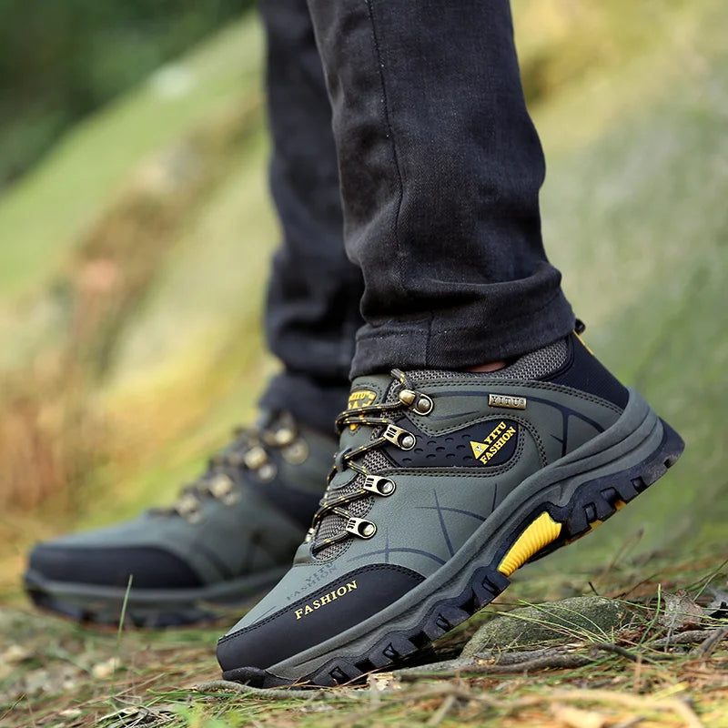Scarpe Da Uomo Impermeabili In Pelle Per Alpinismo E Trekking Suola Spessa Comode Anno 2025