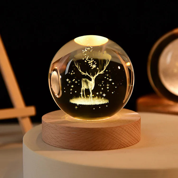 Lampada Notturna Sfera di Cristallo Incisa al Laser Regalo di Compleanno Decorazione da Scrivania con Base USB in Legno