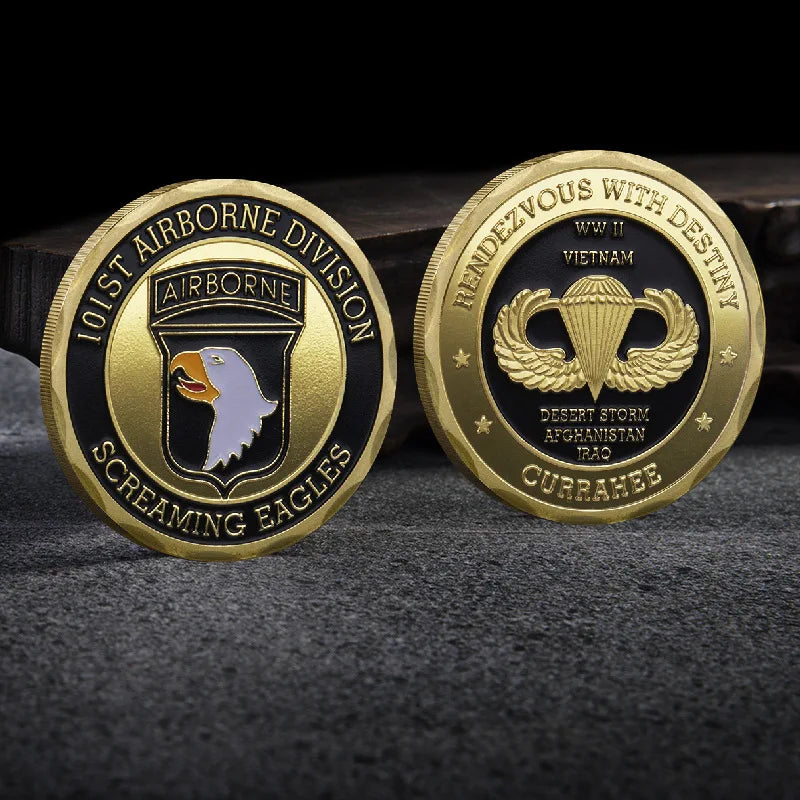 Moneta Commemorativa 101a Divisione Aviotrasportata Dell Esercito Degli Stati Uniti Placcata In Oro Con Aquila Urlante