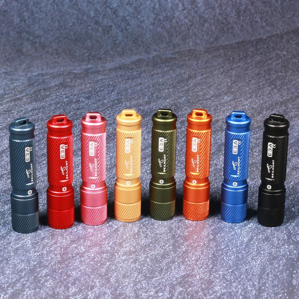 Skilhunt E3A Torcia LED Portachiavi EDC 100 Lumen AAA Mini Pocket Ricaricabile Compatibile