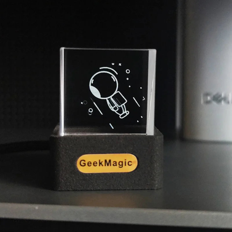 GeekMagic GifTV Crystal Cube Display Fotografico Stazione Meteorologica Intelligente Olografica Orologio Digitale Con Animazioni Regalo