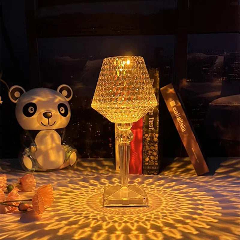 Lampada da Tavolo LED con Diamanti Proiezione di Cristalli Protezione Occhi USB Touch Lettura Luce Notturna