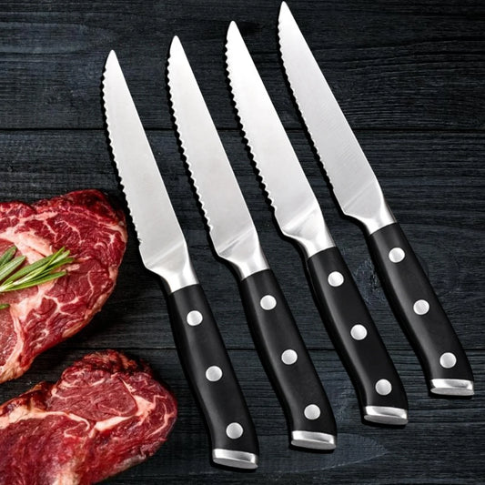 1/2/4/6 pezzi coltello da bistecca seghettato per uso domestico in acciaio inossidabile per la cena coltello da bistecca da tavolo seghettato manico in ABS set di coltelli da bistecca