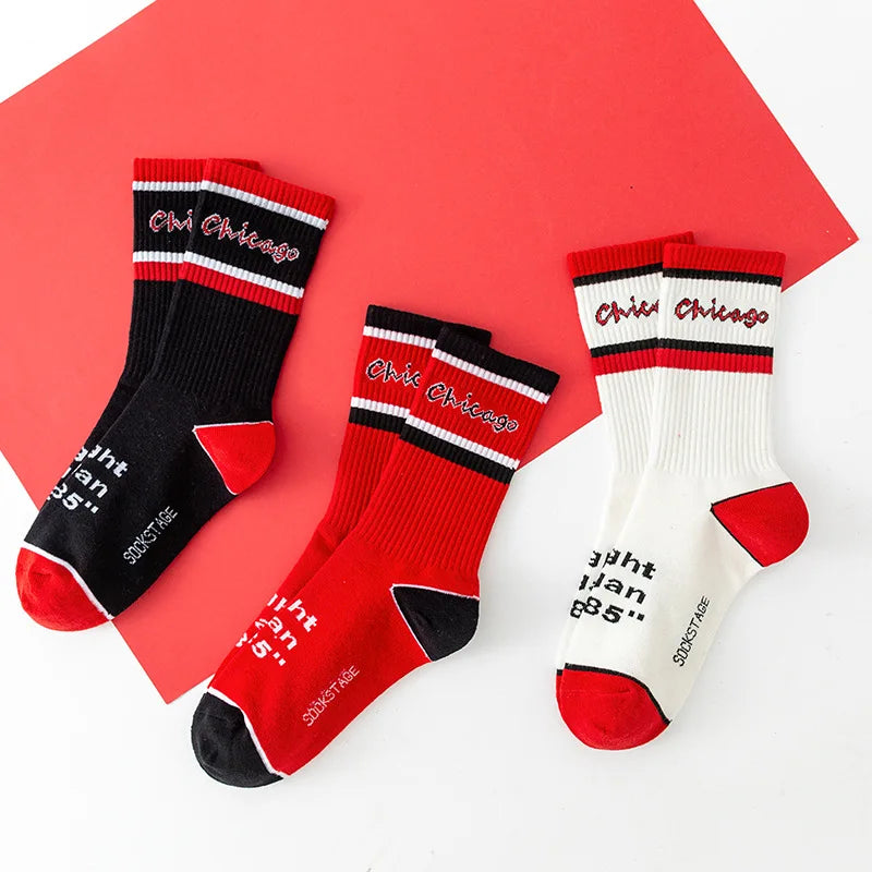 Calzini Unisex In Cotone Casual Per Skateboard Da Strada Neri E Rossi Con Cucitura Rinforzata