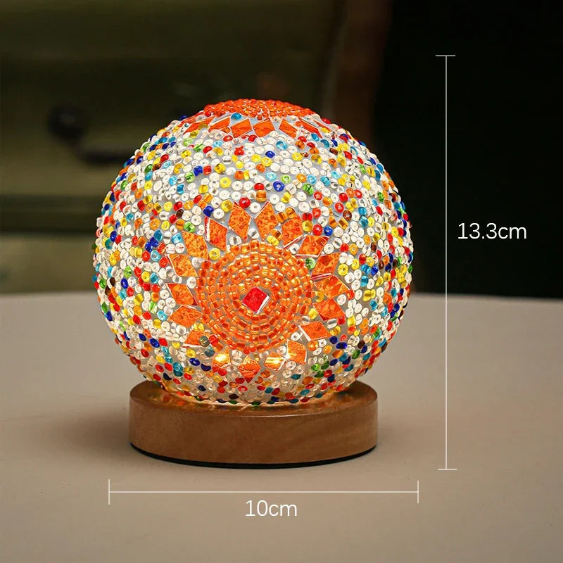 Lampada Da Scrivania LED Bohemien Con USB In Vetro Colorato Attenuazione Calda Stile Nazionale Per Camera Da Letto