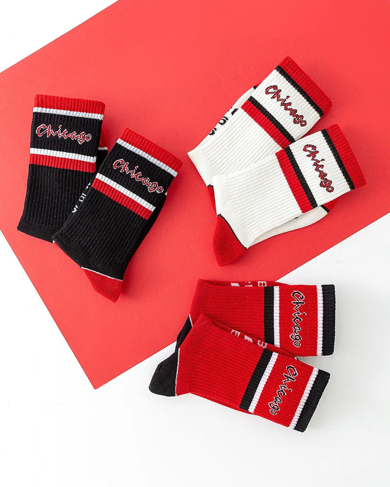 Calzini Unisex In Cotone Casual Per Skateboard Da Strada Neri E Rossi Con Cucitura Rinforzata