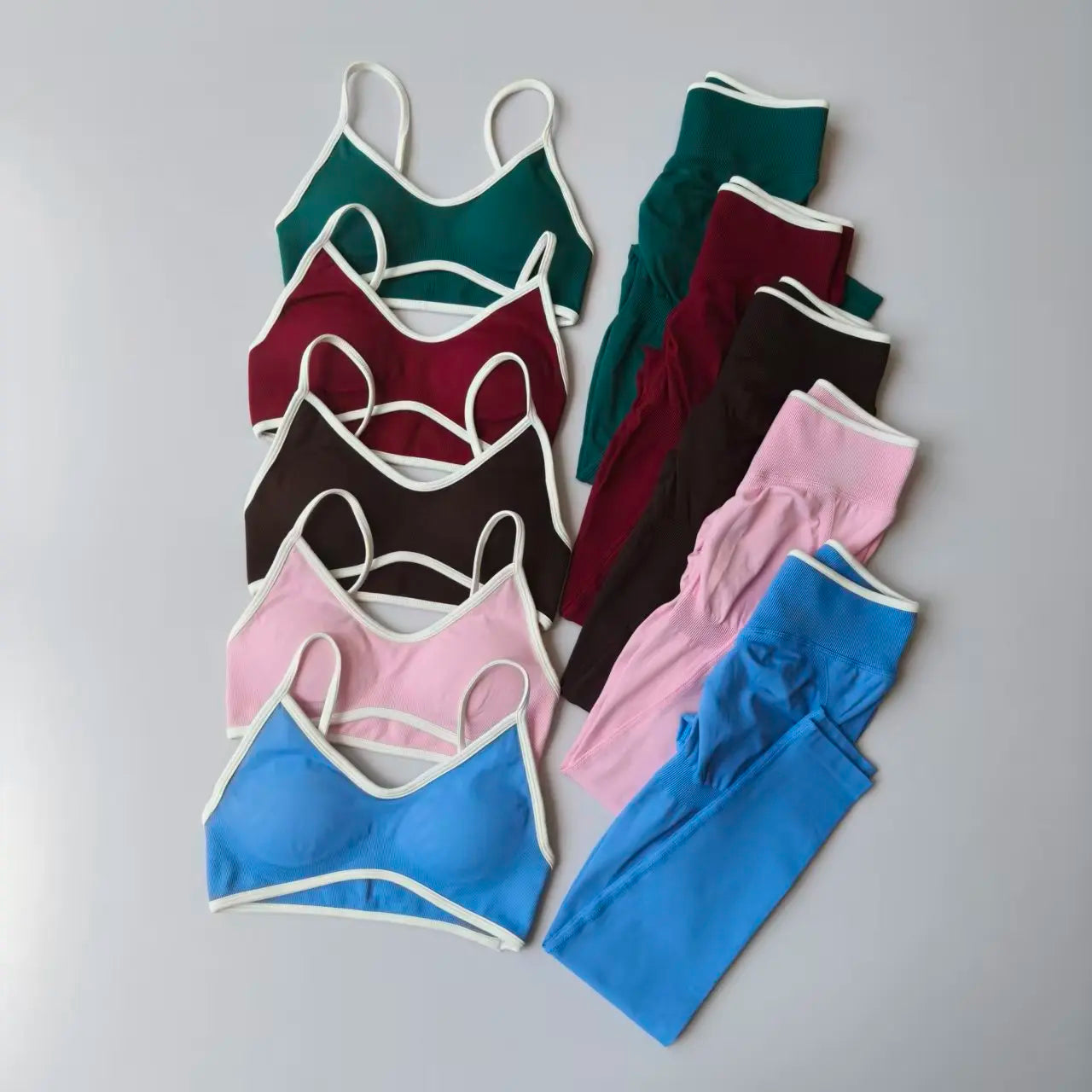 Set Da Allenamento Donna In Due Pezzi Leggings Senza Cuciture Vita Alta E Reggiseni Sportivi Con Spalline