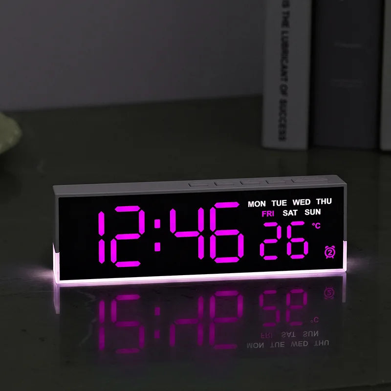 Sveglia Digitale USB Con Luce D'Ambiente Bianca Orologio Da Tavolo LED 12/24 Ore, 3 Livelli Di Luminosità, DST
