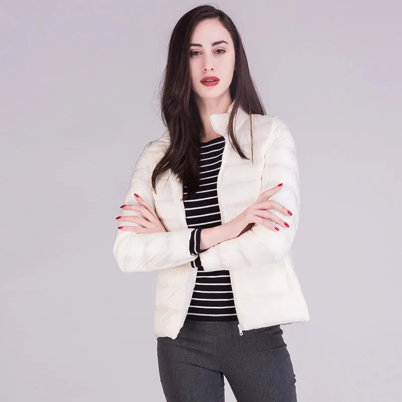 Cappotto Imbottito Femminile Ultraleggero Ripiegabile Collo Alla Coreana Slim Fit Da Ufficio 2023 Nuovi Arrivi