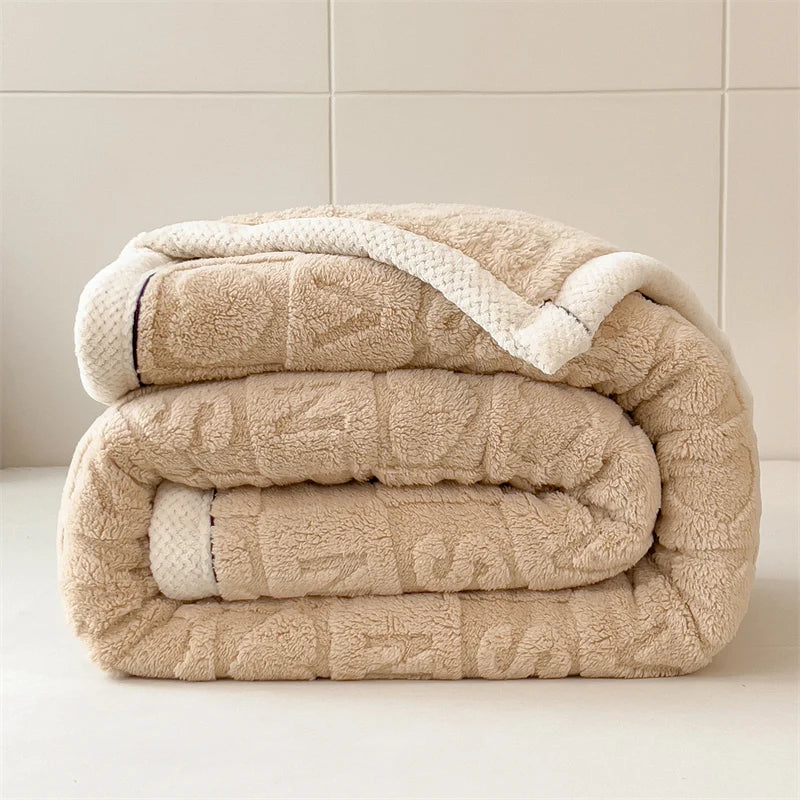 Coperta Invernale Calda in Peluche con Cuori e Taffetà Morbida e Spessa per Letto e Divano Singola o Matrimoniale