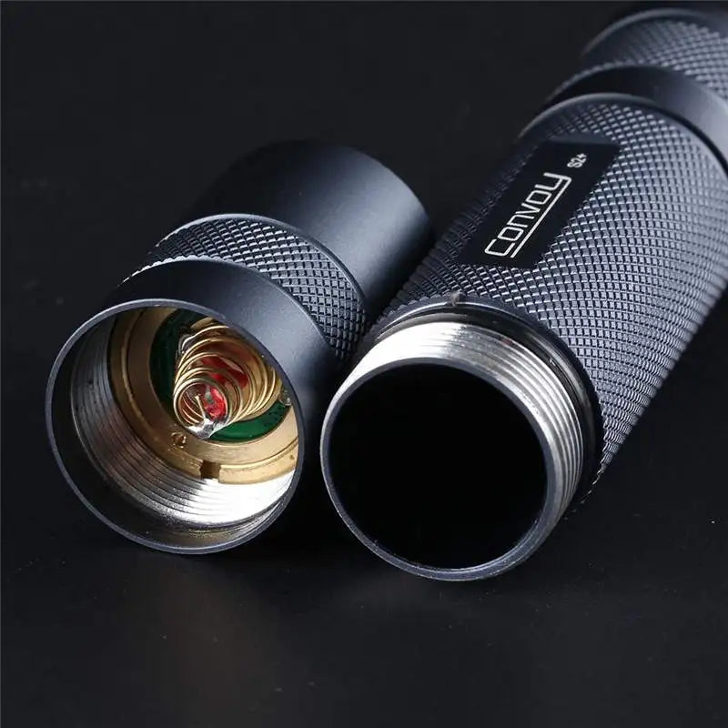 Convoy S2 Plus SST40 Torcia LED Ad Alta Potenza 18650 1800 Lumen Per Campeggio Pesca E Lavoro Mini Lanterna
