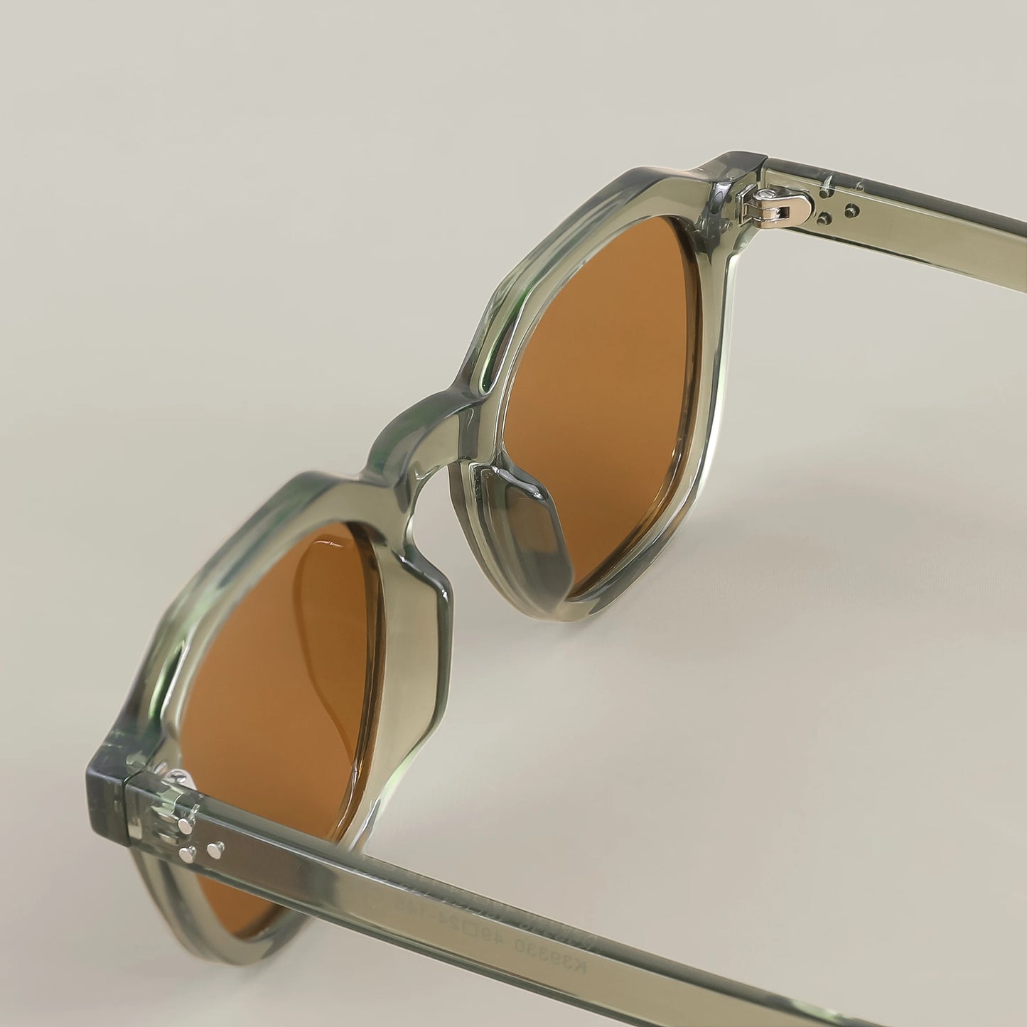 Occhiali Da Sole Polarizzati Retrò Unisex Caterside Ultraleggeri Montatura TR90 Poligonale Per Esterni Viaggio Di Qualità