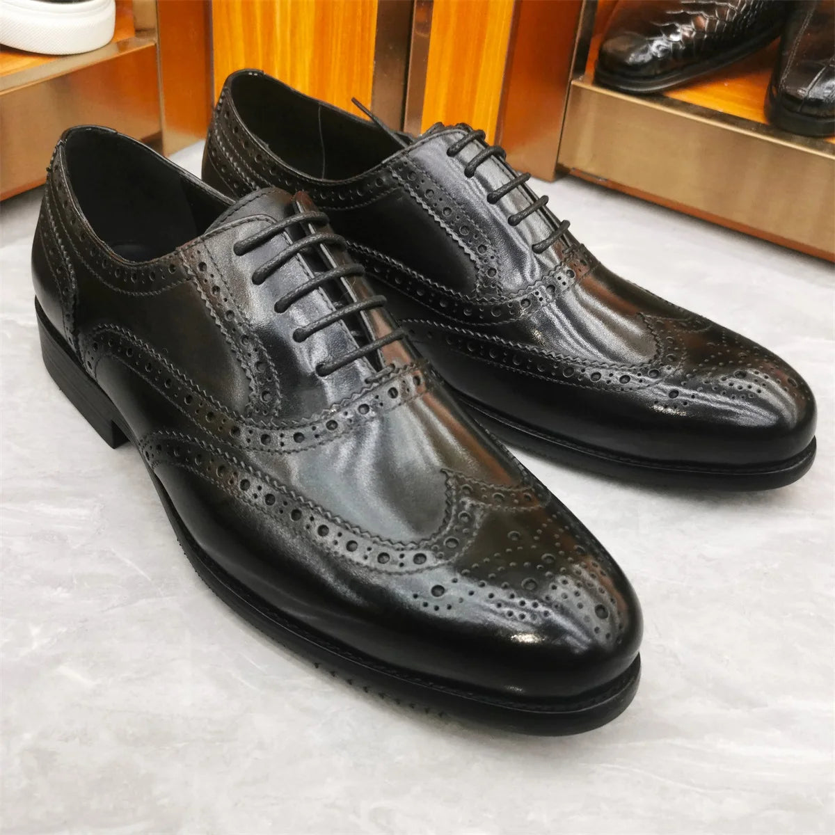 Scarpe Eleganti Da Uomo In Vera Pelle Brogue Punta Alare Oxford Con Lacci Per Matrimonio Nere E Marroni