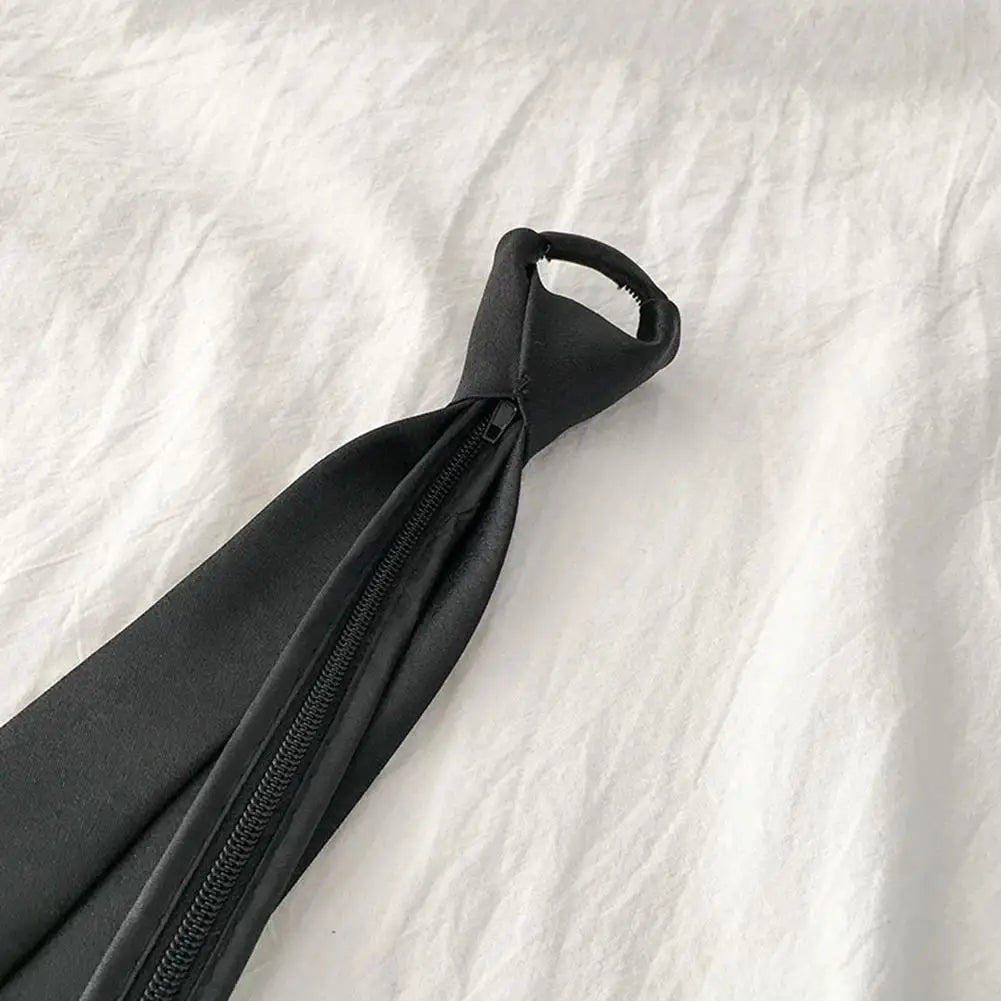 Cravatta Unisex Sottile Liscia E Setosa Stile Retrò Papillon Coreano Elegante Per Studenti Alla Moda