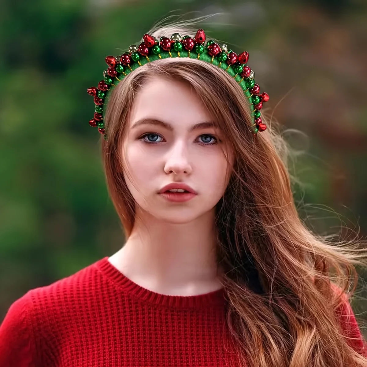 Fascia Natalizia Festiva Con Perline Rosse Verdi Accenti Dorati E Ciondoli A Campana Poliestere Avvolto A Mano