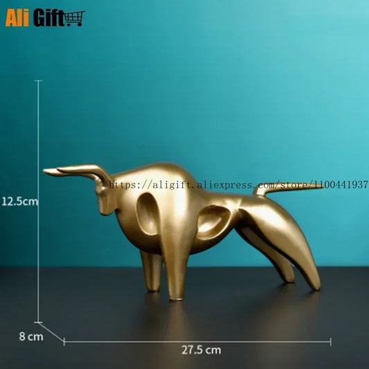 Decorazione in resina di bovini toro dorato Decorazione moderna astratta geometrica Toro Scultura Accessori per la casa Statua regalo